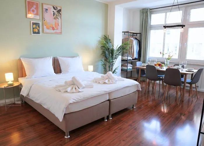 Apartmán Cozy With 3 Bedroom Luxury Beds, Smart Tv, Wifi & Private Parking Spot Magdeburk